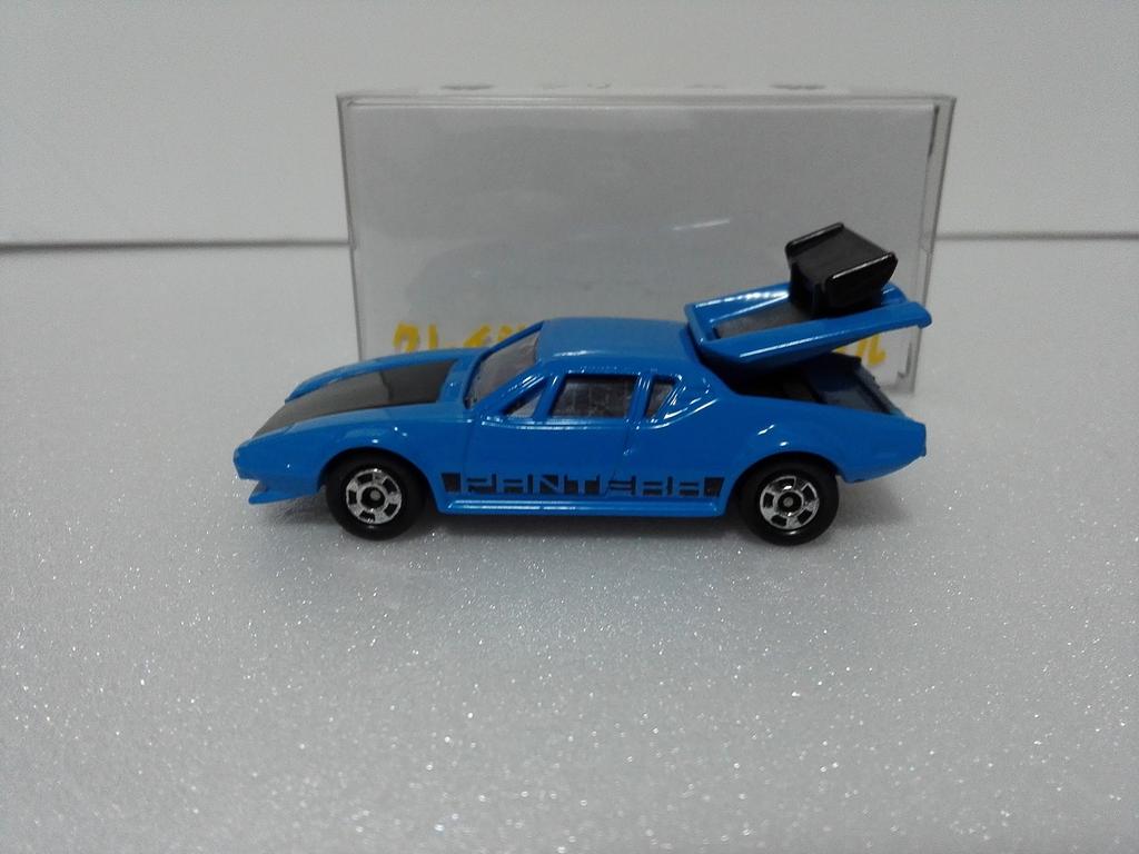 Bez krabičky Vyprodaná Tomica Anniversary II De Tomaso Pantera Můj obchod s průhlednou vitrínou CMC Sklad Amazon doprava (modrá, černá)