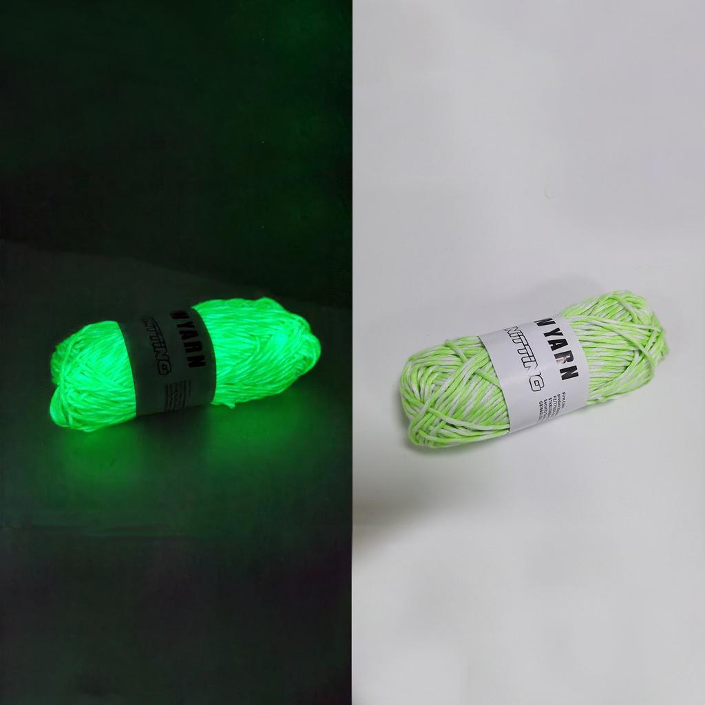 Double Color Luminous Hand Woven Yarn Suitable For Beginners