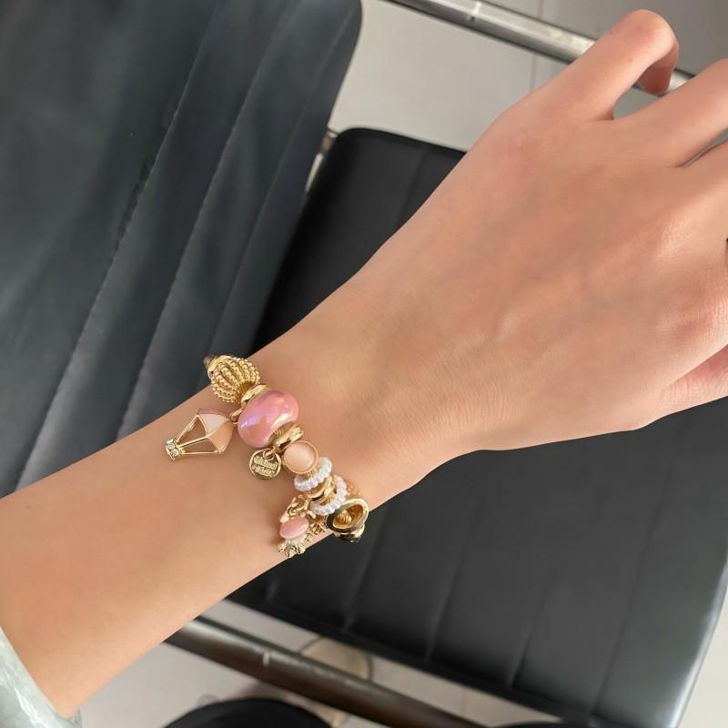 Stainless Steel Bracelet For Women With Bunny Pendant Elegant Jewelry For Gift Giving
