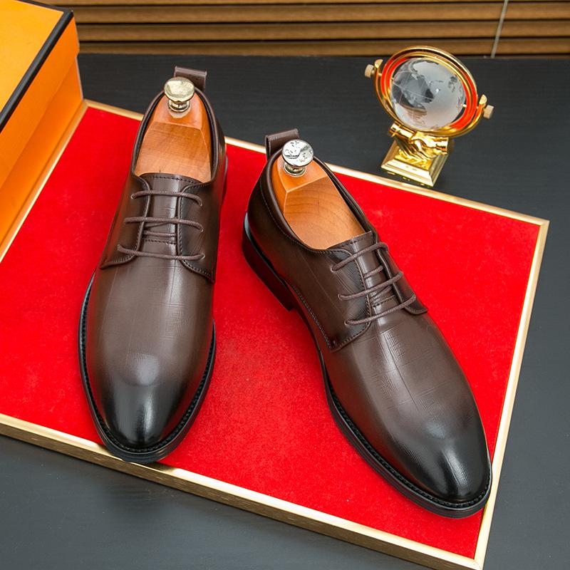 

Men s business leather shoes large size pointed leather shoes fashion men s casual leather shoes British style best man groom shoes 46