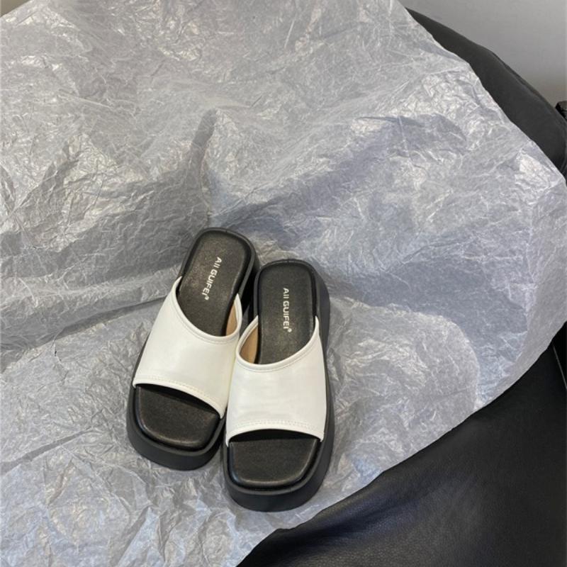 

мода 2024 Тапочки женские летние женские тапочки модные однотонные туфли на плоской подошве женские нескользящие туфли на плоской подошве модные тапочки шлепанцы 35 бежевый