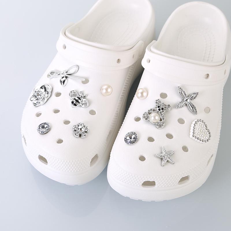 Three-Dimensional Shoe Flower Buckles for Crocs