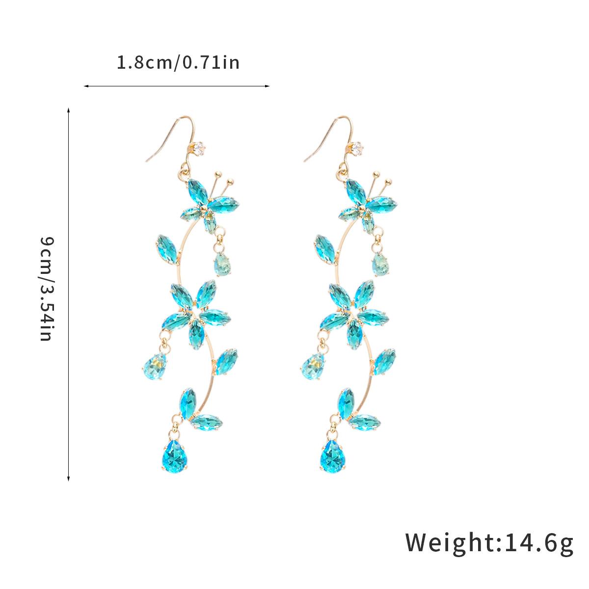 

Tassel Ear Hooks: Luxurious High-end Earrings with Unique Designer Flair