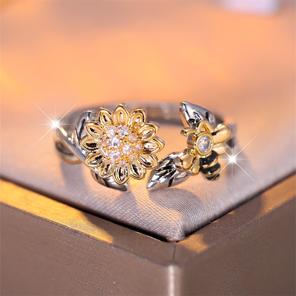 Cute Female Small Bee Opening Ring Vintage Gold Color Daisy Flower Engagement Rings For Women Trendy Silver Color Bridal Jewelry