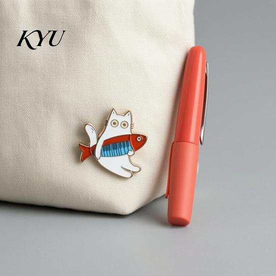 Kitten Hat Pin Musical Instrument Cat Brooch Pin, Guitar Violin Piano DJ Badge Metal Animal for Backpacks Hats Scarves Jackets Music Themed Jewelry