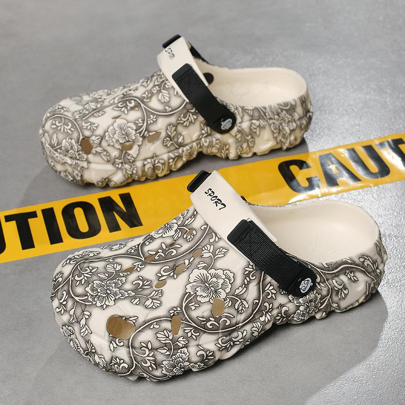 

Summer new stepping on shit feeling men s bag head hole shoes platform wear two wear beach slippers slippers 47 белый