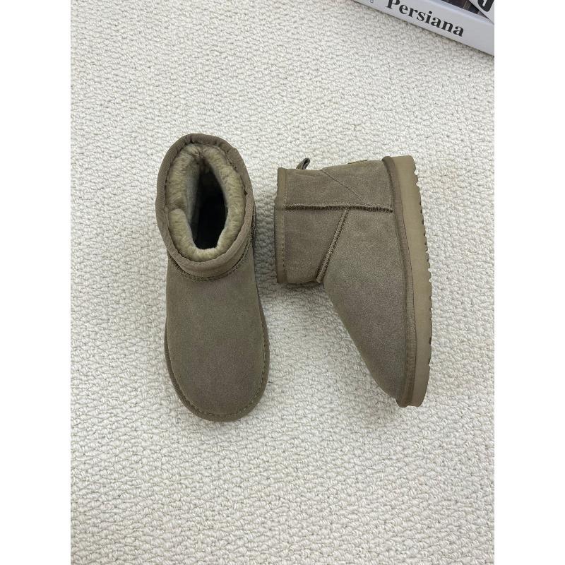 Zapatos bajos de cuero nuevos zapatos perezosos botas de nieve moda de invierno versátiles zapatos de mujer cálidos y cómodos