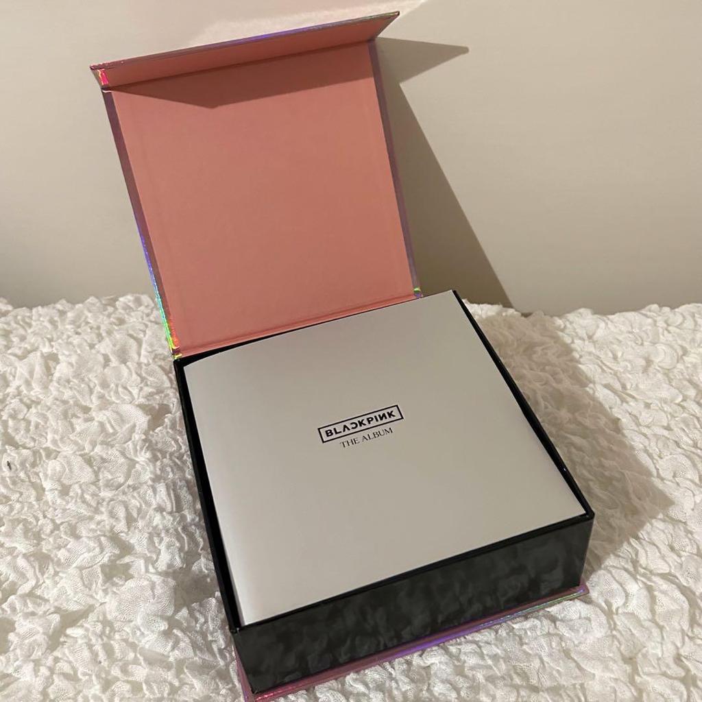 [USED] BLACKPINK 1st Full Album THE ALBUM