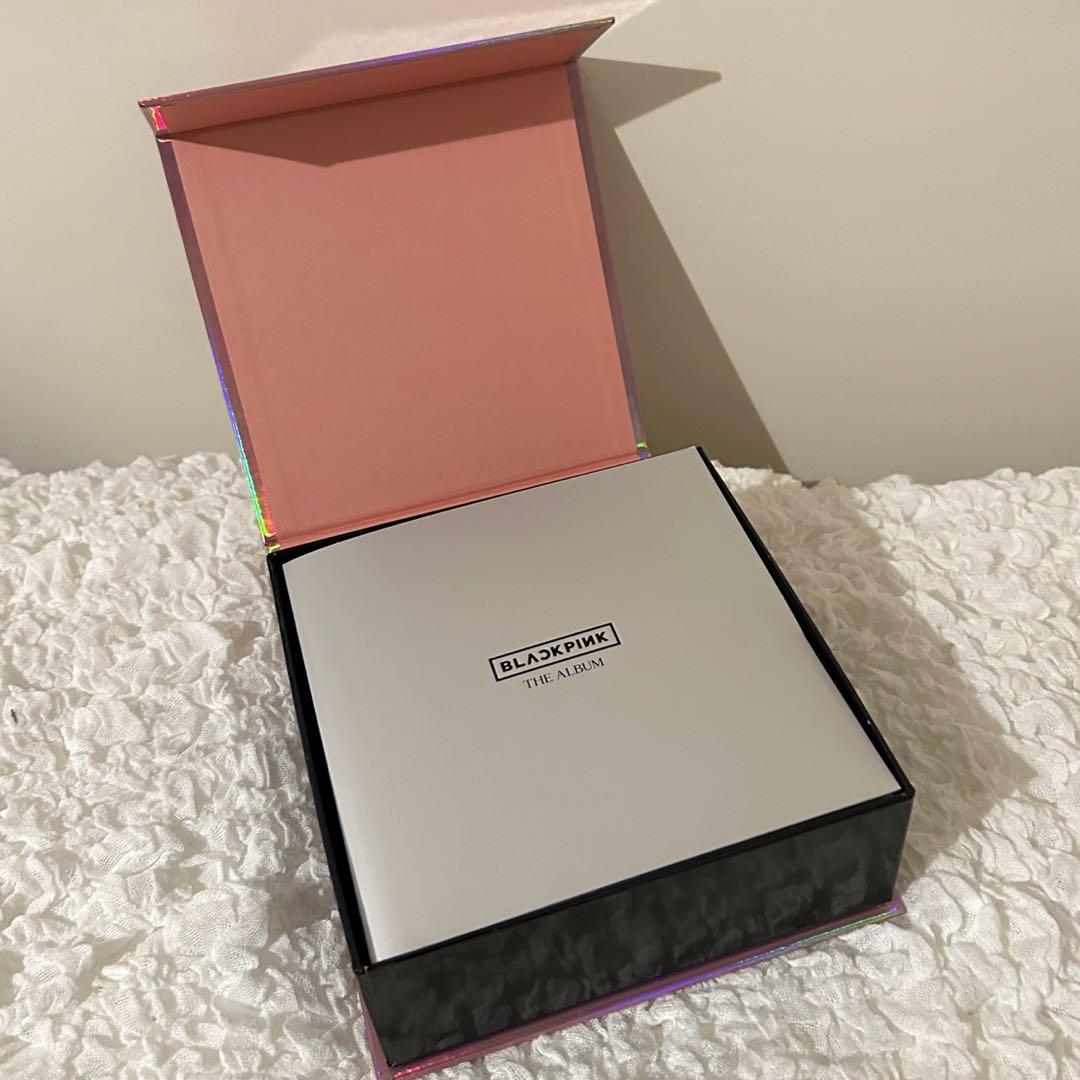 

[USED] BLACKPINK 1st full album THE ALBUM