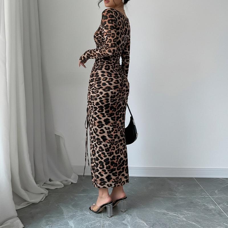 Women's Spring New, European and American, Fashionable and Sexy Leopard Print Slim Dress