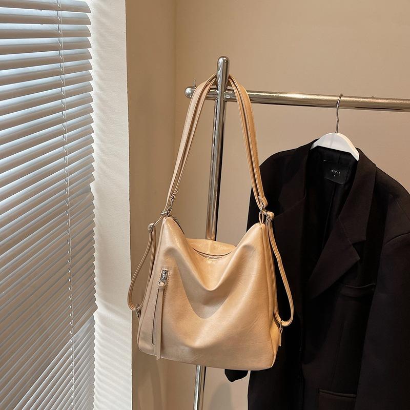 Large capacity bag women's versatile new casual fashion shoulder messenger backpack commuter tote bag