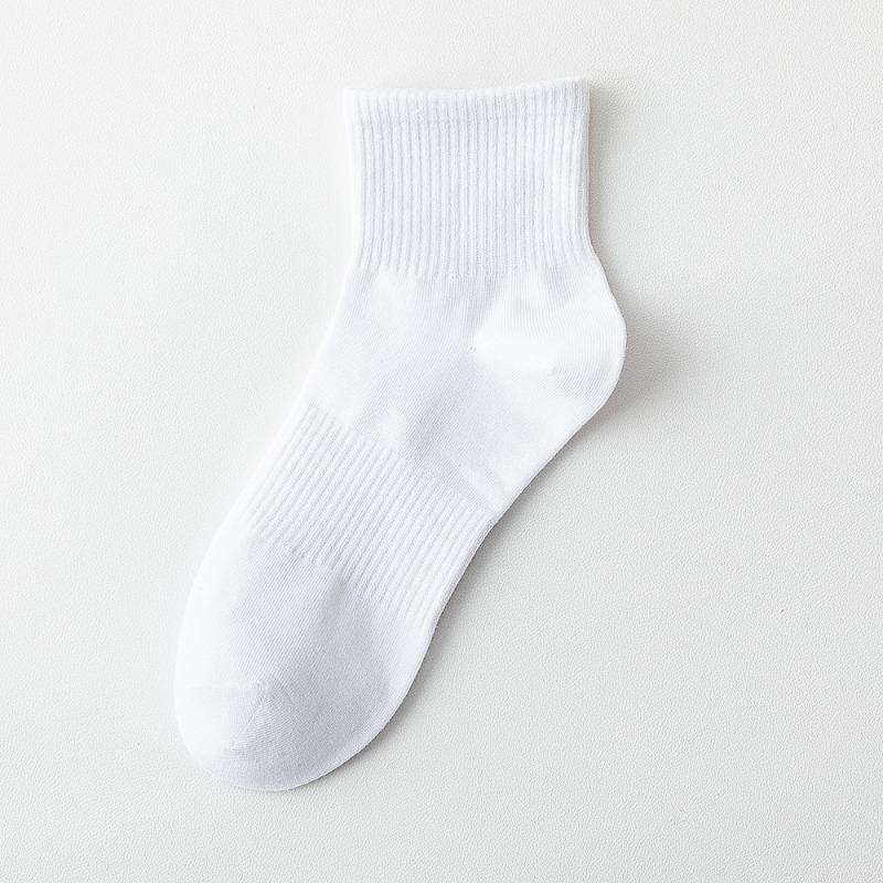 Men Spring and Autumn Pure Color Leisure Sports Tube Cotton Socks
