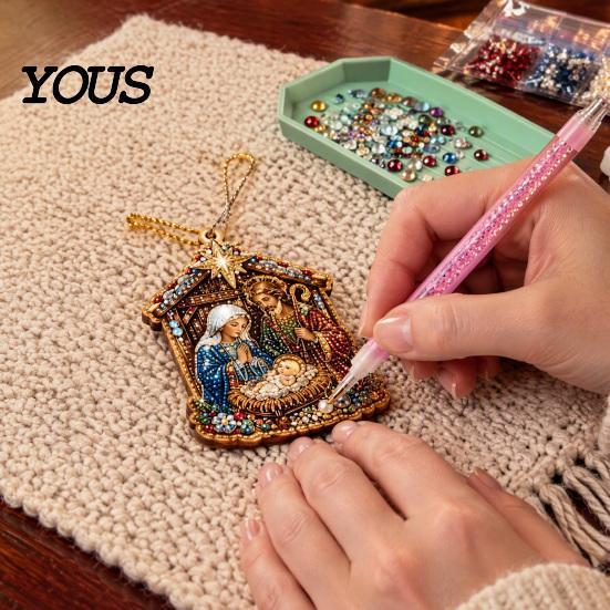 Novice Friendly Craft Supplies Christmas Faux Pearl Art DIY Kit, Make 10Pcs Hanging Ornaments, Festive Seasonal Handmade Ornaments Rhinestone Kit for
