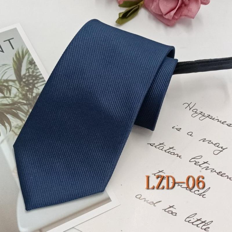 Men's Formal Business Tie with 8cm Zipper, Striped Black Tie, No Knotting Required.