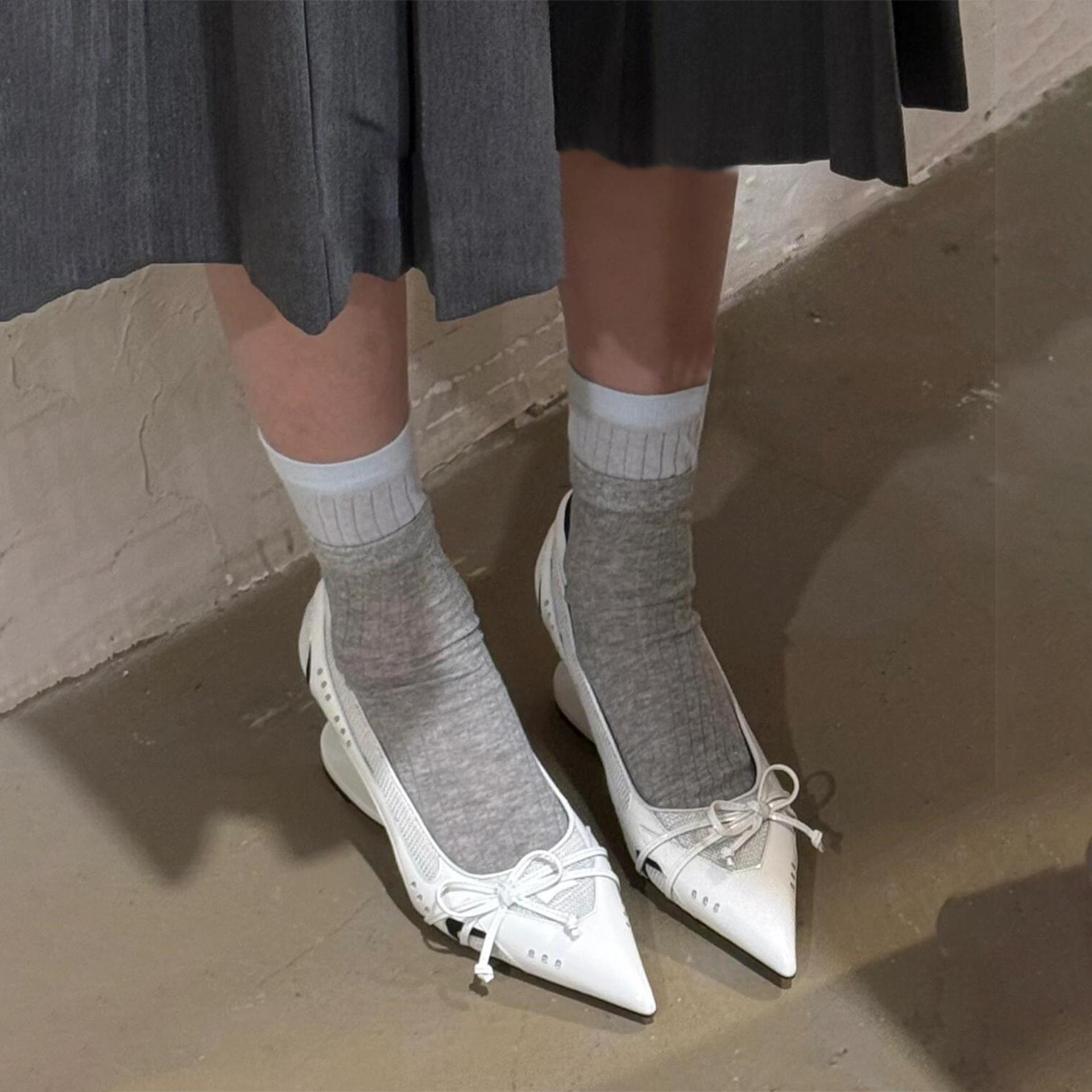 

Niche silver pointed special-shaped suspension heel light mouth single shoes women s 2025 autumn new bow mesh high heels 40 белый