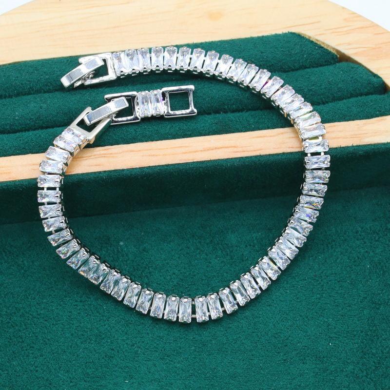 Dinnerparty Hochzeitsaccessoires Damen Hochzeitsschmuckset Leichter Luxus High-End Bekleidungsaccessoires