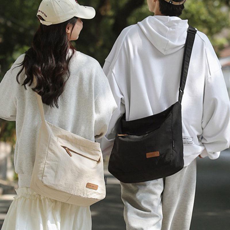 Casual Crossbody Bag for Women and Men Lightweight Large Capacity Boys Girls Student Shoulder Bag Teenager Messenger Bags
