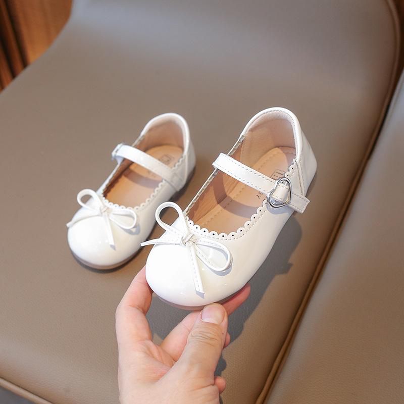 

Модная детская кожаная обувь для весны новая обувь для девочки с мягкой подошвой противоскользящая детская обувь конфетных цветов кожаная обувь для девочек 21insole13.7cm белый