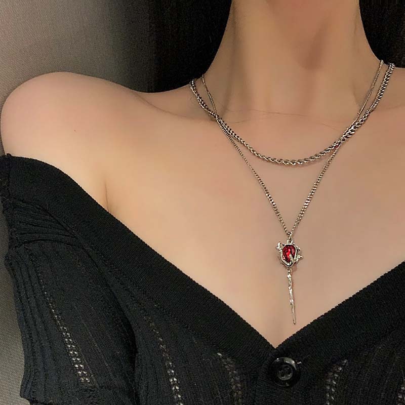Gothic Red Zircon Spider Pendant Necklace for Women Dark Rose Mysterious Chokers Collar Chain Y2K Accessories Fashion Jewelry