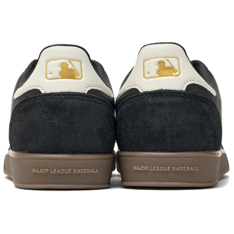 MLB New York Yankees Non slip Lightweight Low top German Army Trainers Unisex Black 3ASXCB16N-50BKS