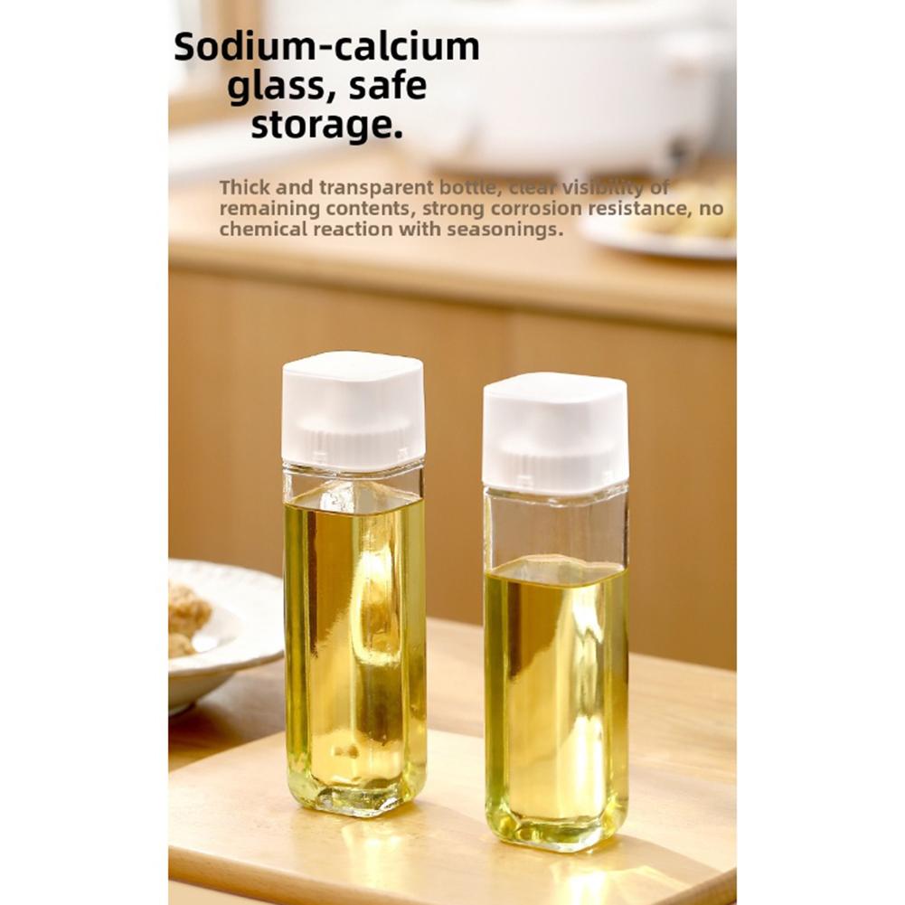 Abnehmbare Glasölflasche mit Ausgießer für präzises Ausgießen und spülmaschinenfesten Eigenschaften zum Kochen und Servieren