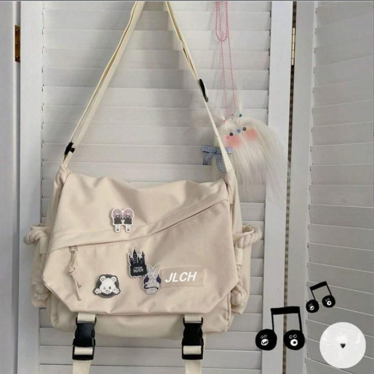 

Універсальна жіноча нейлонова сумка через плече та на плече з підвіскою-ведмедиком - Модний рюкзак великої місткості