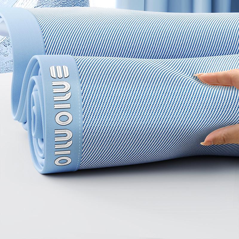 Kylmatta i is-siden - Mjuk, Snabbt kylande, Vikbar, Maskintvättbar för enkelsäng och dubbelsäng, Idealisk för sommarkomfort