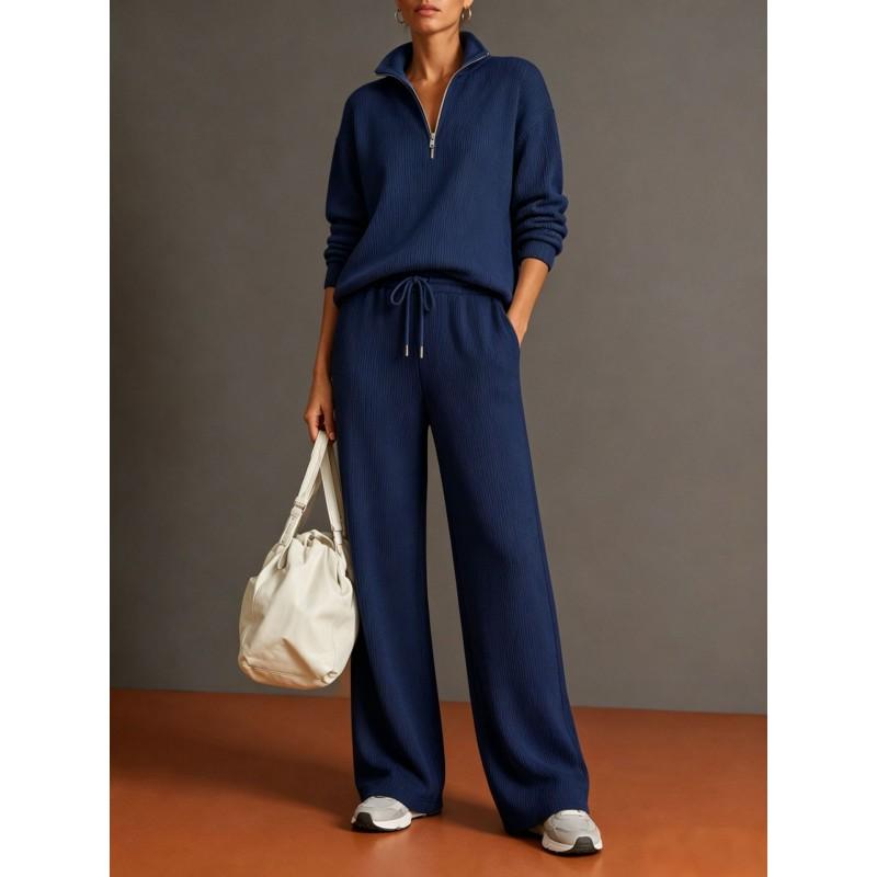 Completo da Loungewear Autunno Inverno 2026 da Donna con Felpa con Cappuccio e Zip ad Alto Collo e Pantaloni a Gamba Larga in Maglia di Misto Cotone
