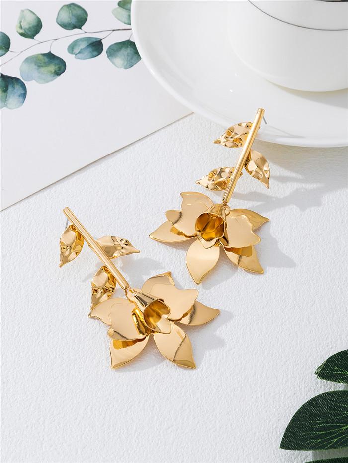 Retro Premium Metal Flower Earrings Are Suitable For Women'S Daily Party Beach Vacation Wear