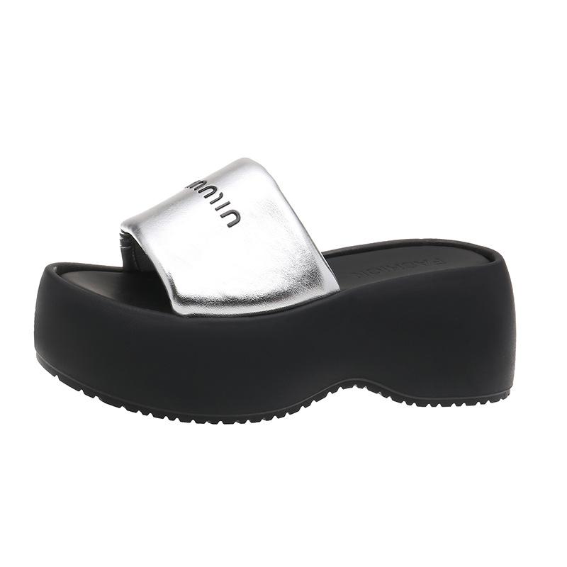 Stylish, Simple and Versatile Thick-soled Height-increasing Cool Slippers for Women's 2025 Summer New Versatile Outer Wear Letter One-word Slippers