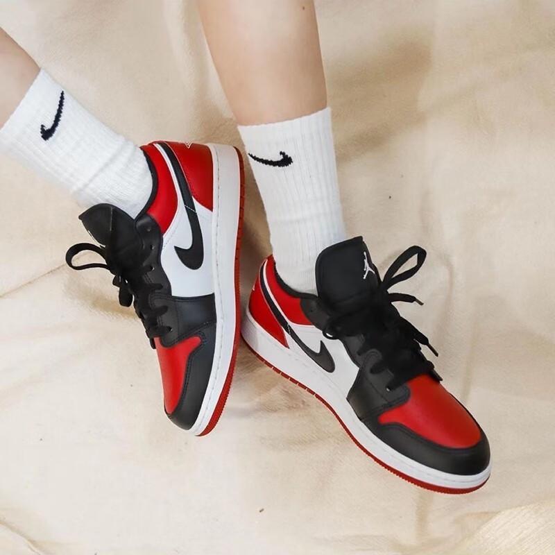 Jordan 1 Low Bred Toe GS 553560-612