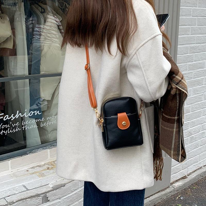 Mobile Phone Bag Female Messenger New Retro Mini Small Bag Small Fashion Versatile Lightweight Small Satchel