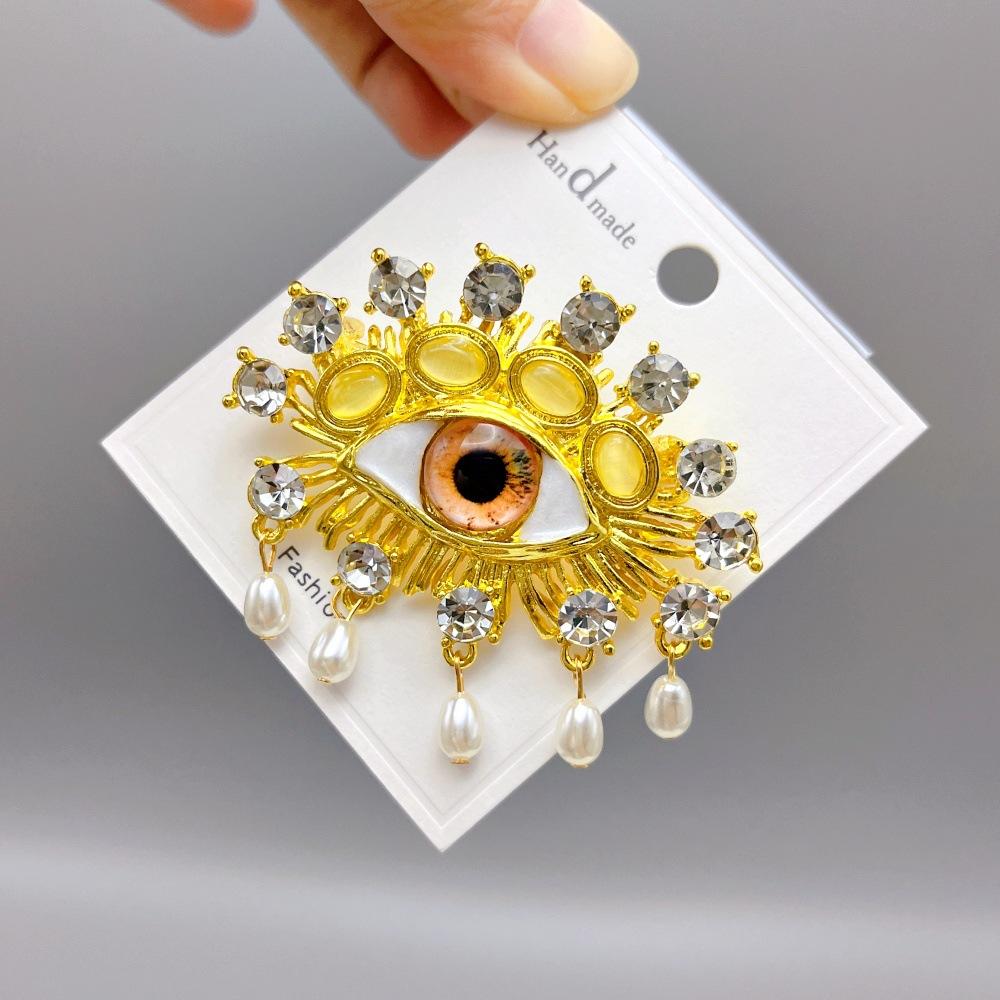 

Gorgeous Vintage Multicolors Gemstone Evil Eyes Shaped Brooches for Women Jewelry Fashion Show Collection Brooch Accessories