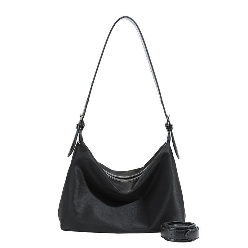 Korean simple shoulder underarm bag women's 2026 spring new large-capacity commuter tote bag