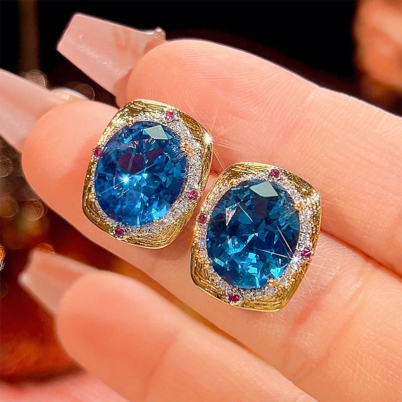 

Ювелирное изделие Имитация Синяя шпинель Легкая роскошь Набор высокой ювелирии 15 * 20-10-12