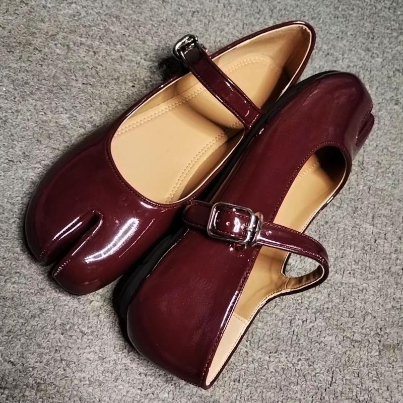 Patent Leather Split toe Women Ballet Flats 2026 Spring Autumn Vintage Mary Janes Walking Loafers Casual Girls Dance Shoes