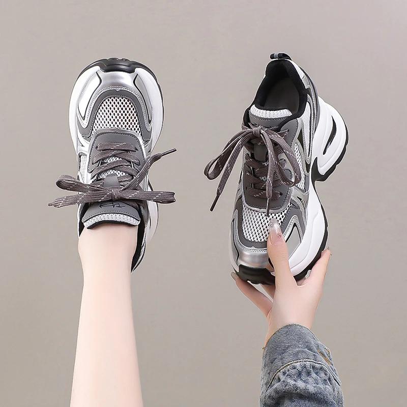 Mode 2025 Neue Damenschuhe Mesh Damen Vulkanisierschuhe Gemischte Farben Atmungsaktive Damen Sneaker Erhöhen Höhe Schnürschuhe Freizeitschuhe