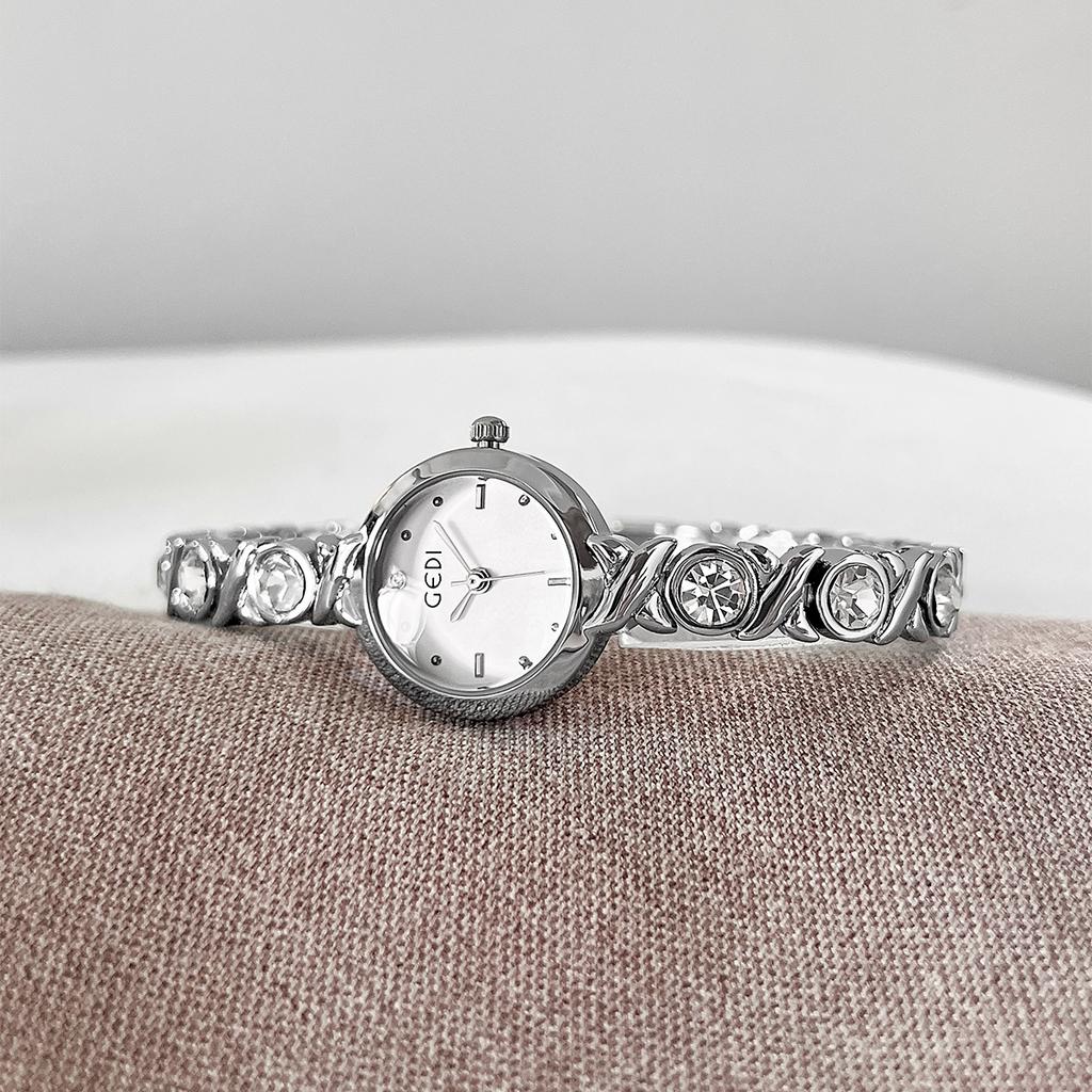 Guochao Style Pearl Bracelet Watch Exquisite And High-End Women'S Alloy Waterproof Quartz Watch