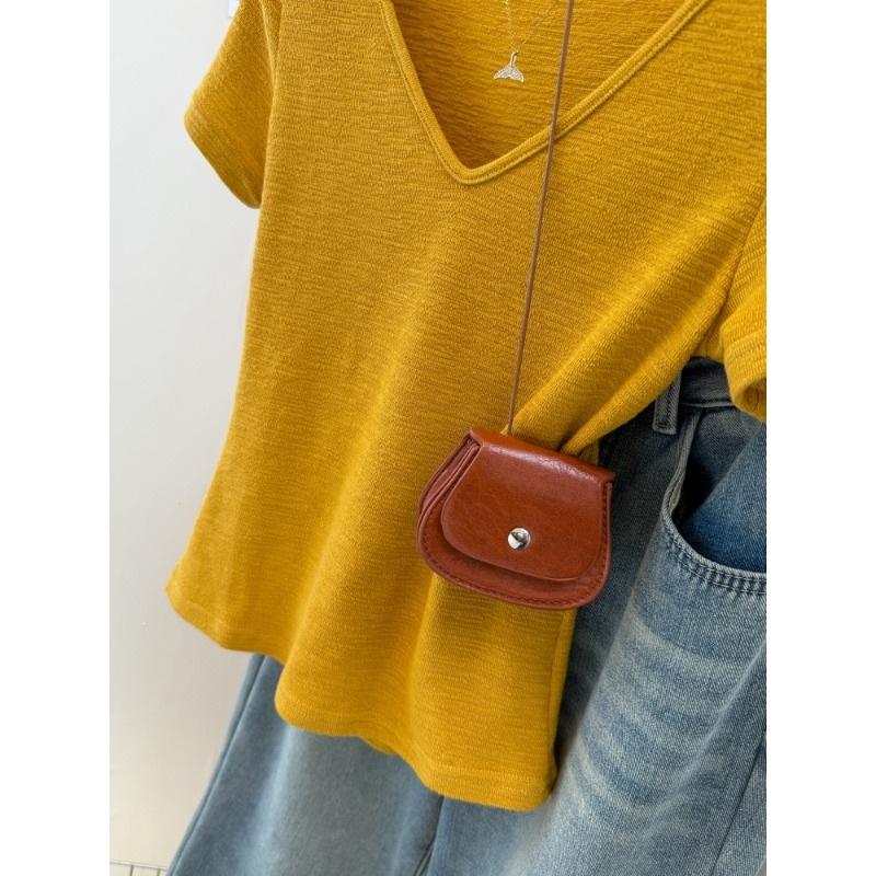 V-neck Fitted T-shirt for Petite Ladies, A Unique and Special Top for Short People