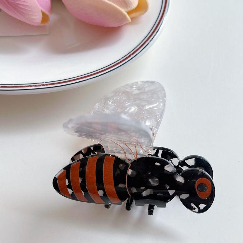 1pc Cartoon Cute Bee Shark Clip Sweet and Fashionable New Animal High Grade Grasp Clip Hair Accessories Headwear