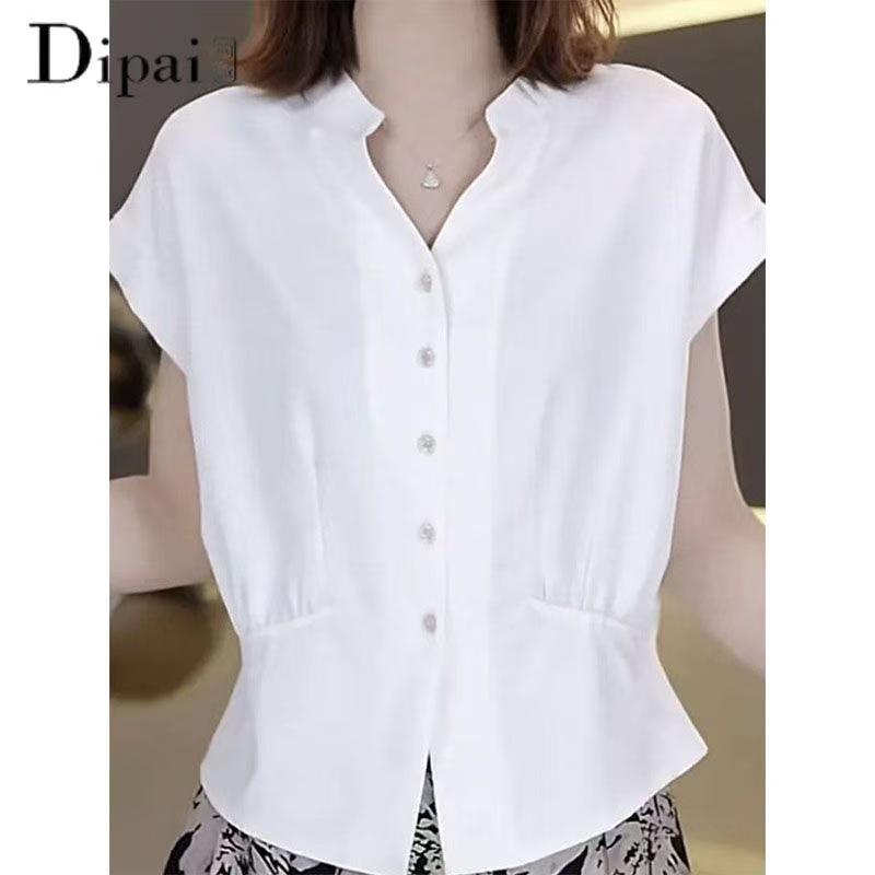 French V-neck Short Sleeve T-shirt - Elegant Slimming Design for Summer 2026 Fashion