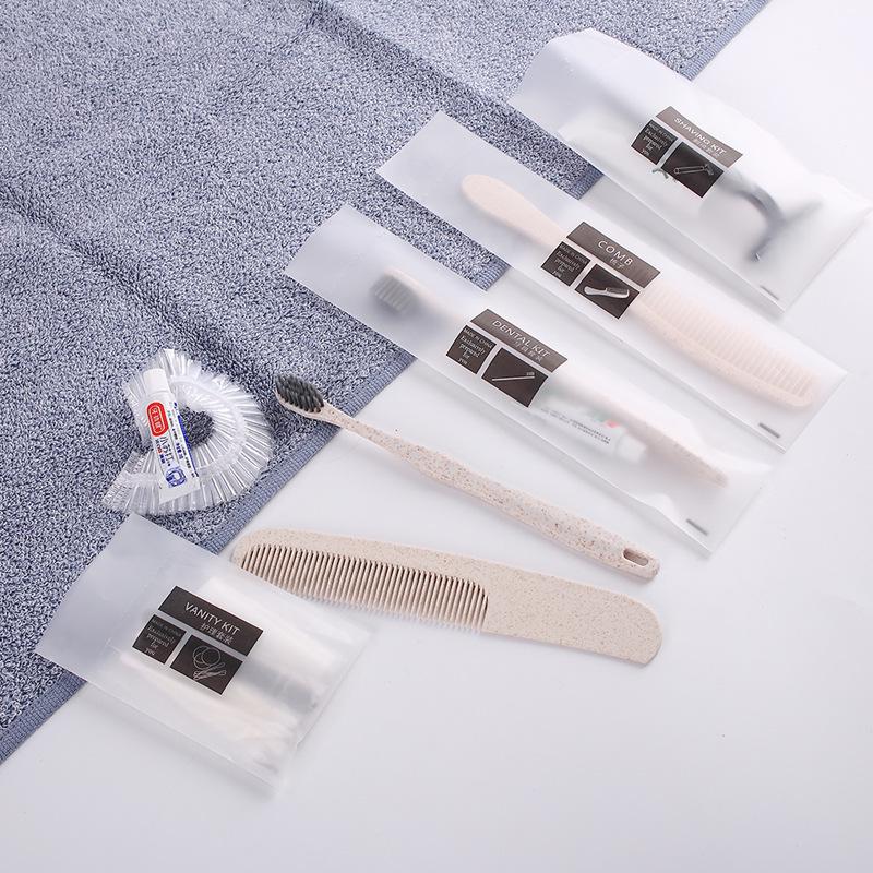 "Special Hotel Toiletries Set: Comb, Disposable Toothbrush with Toothpaste, Soft Bristles, Ideal for Homestays"