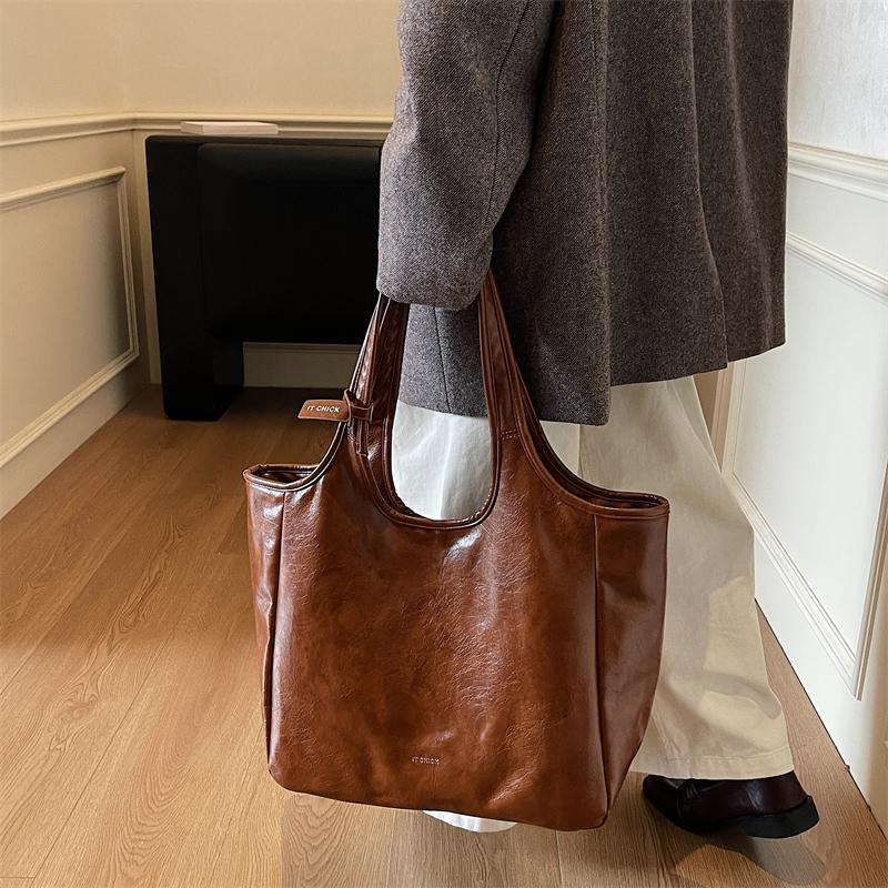 Large Capacity Commuter Tote Bag Women's Underarm Bag Shoulder Handbag