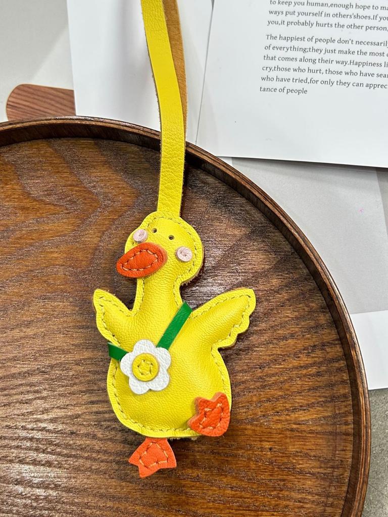 Handmade DIY Cute Duck Pendant Keychain Bag Gas Car Couple