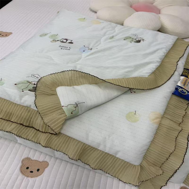 

New Cute Printed Summer Cool Quilt 200X230Cm Skin-Friendly Air Condition Quilt with Lace Soft Silky Blanket for Naked Sleeping 200x230cm Only quilt