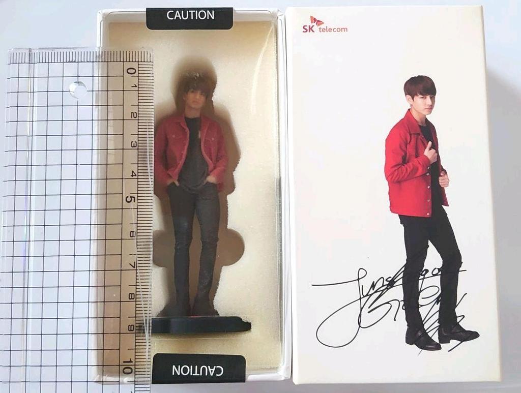 [USED] BTS Bangtan Boys SK Telecom JUNGKOOK Figure