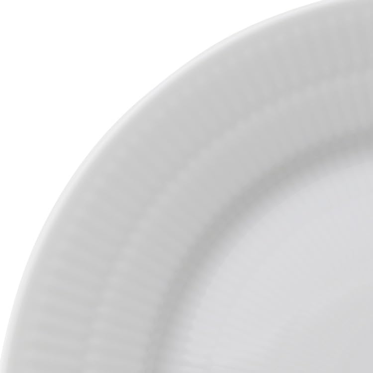 Royal Copenhagen White Fluted Plain 2408 622 Plate, 22cm (Imported)