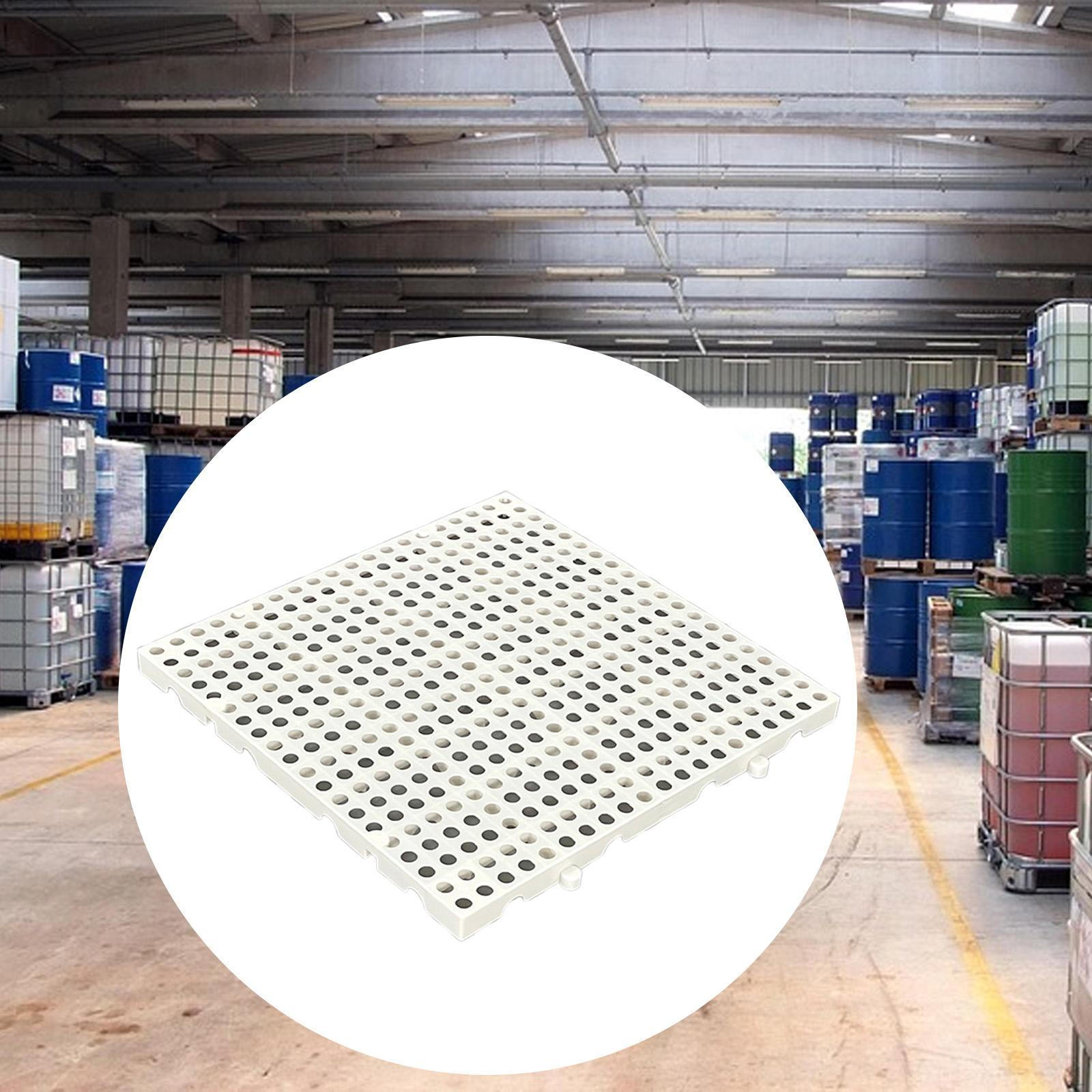 Pedana Pallet in PP Traspirante a Griglia per Ventilazione Pavimento per Stoccaggio in Seminterrato colore grigio