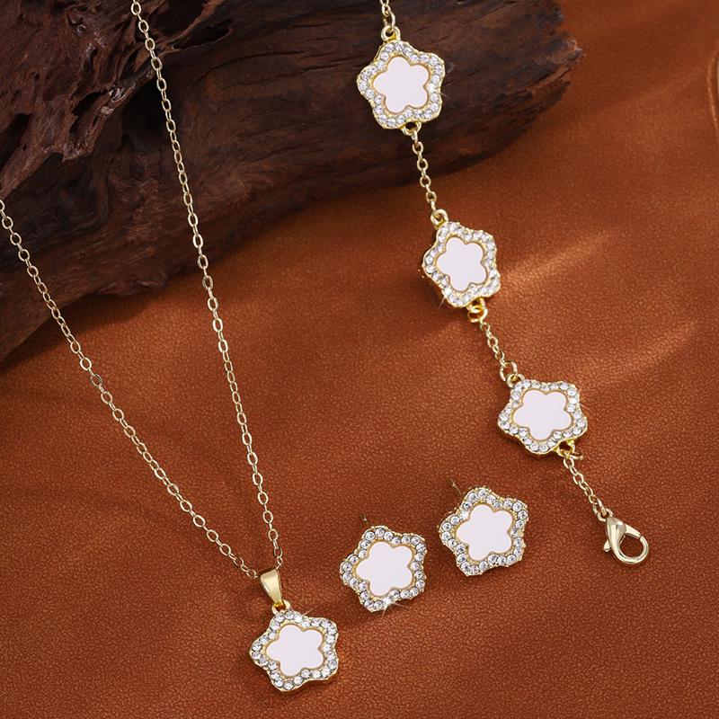 Rhinestone Five-Petal Flower Jewelry Set: Earrings & Necklace