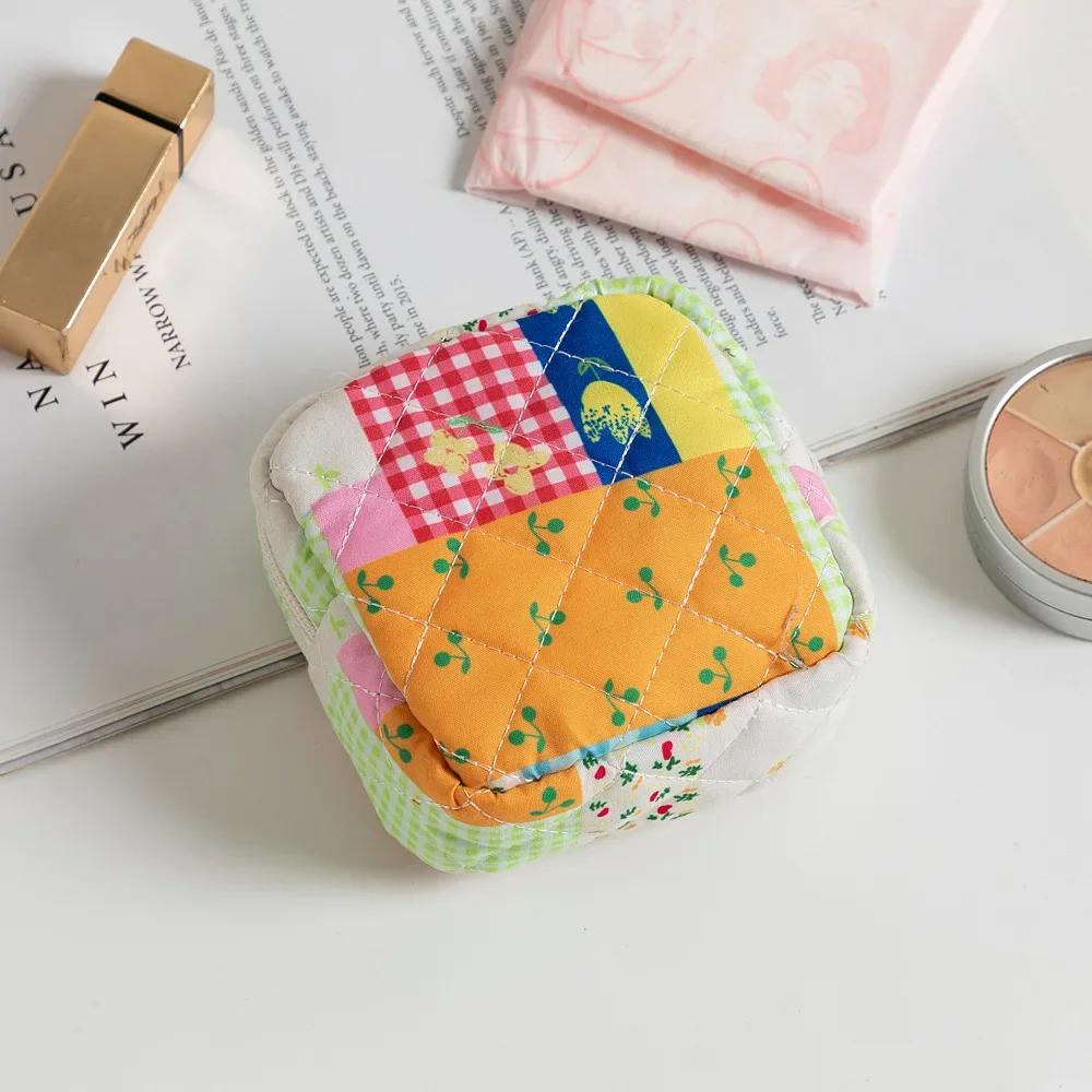 Trendy Korean Makeup Bag for Women Small Cosmetics Organizer Cartoon Cute Coin Purse Fabric Key Lipstick Bag Sanitary Pad Pouch